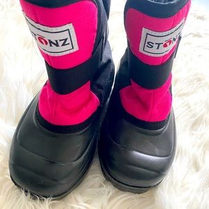 Stonz kids winter boots